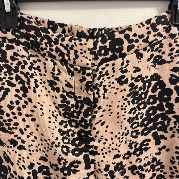 NWT J.Crew Peyton Leopard Print, Linen Blend, High Rise, Cropped Pants, Size 2. - Picture 7 of 10